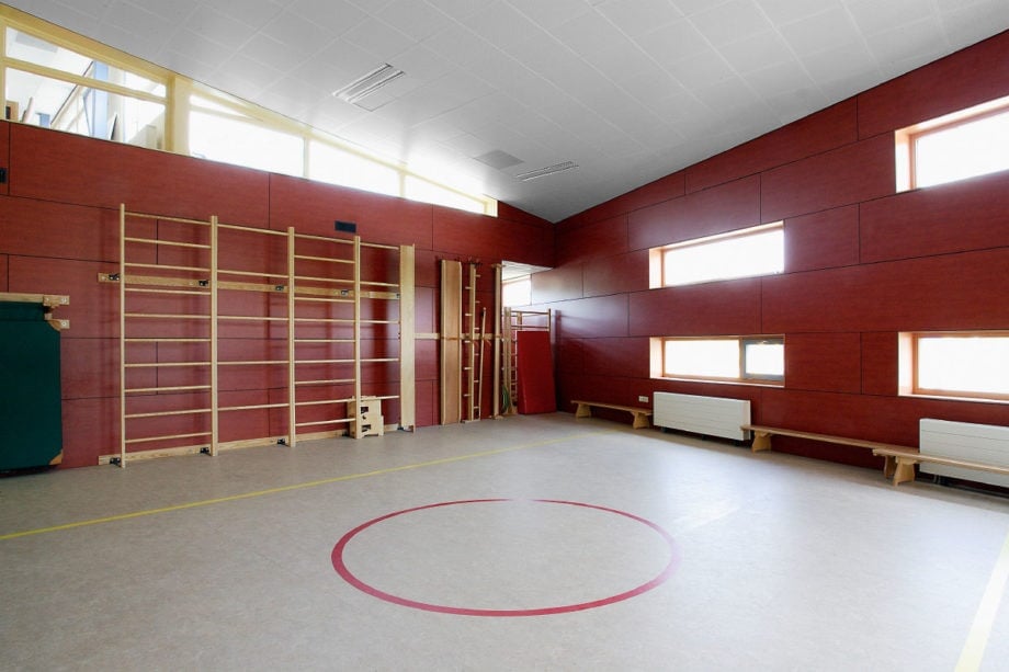 Fundermax's Max Compact Interior panel with wall lining application for Brede School Oude Landen.