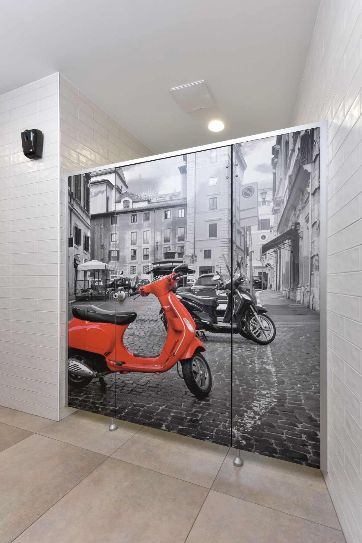 Digitally printed bistro bathroom partitions with Fundermax phenolic panels