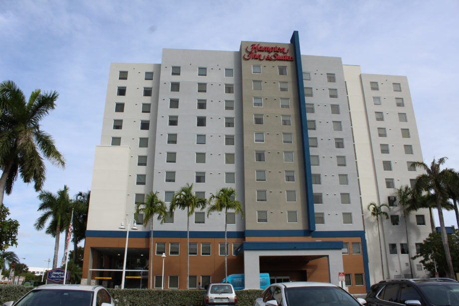 Hampton Inn & Suites exterior project with Adache Group Architects using Max Compact Exterior panels from Fundermax.
