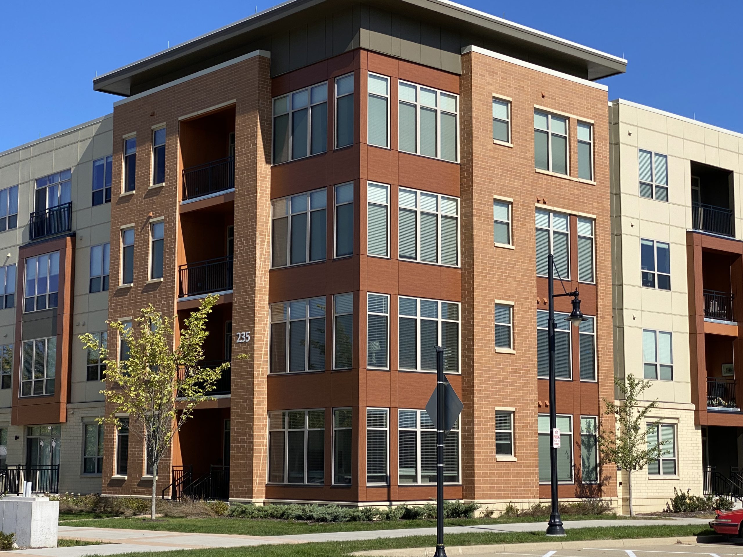 Mishawaka, Indiana Mill at Ironworks is a mixed-use residential building with Fundermax’s concealed fasteners and Max Compact Exterior panels.